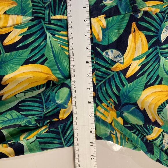 NWOT OLD NAVY Pants Women 4 Green-Yellow Lime Banana Leaf Print “Pixie Ankle” - Picture 12 of 13